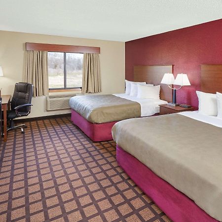 Americinn By Wyndham Burlington Extérieur photo